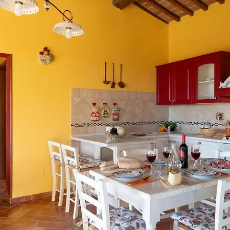 Villa Peruccio 4, Emma Volterra