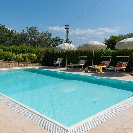 Villa Peruccio 4, Emma Volterra