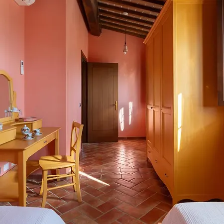Villa Peruccio 4, Emma *